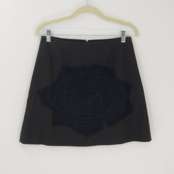 Stella McCartney Black Embroidered Flower Detail Mini A-Line Skirt Size Medium - Picture 1 of 7